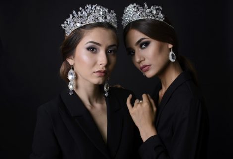Kadınlar Tapmak Mücevherat